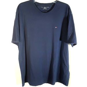 Tommy Hilfiger navy blue crew neck t-shirt